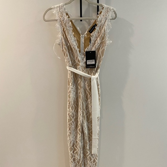 PLT- White Lace Contrast Plunge Jumpsuit - Picture 3 of 3